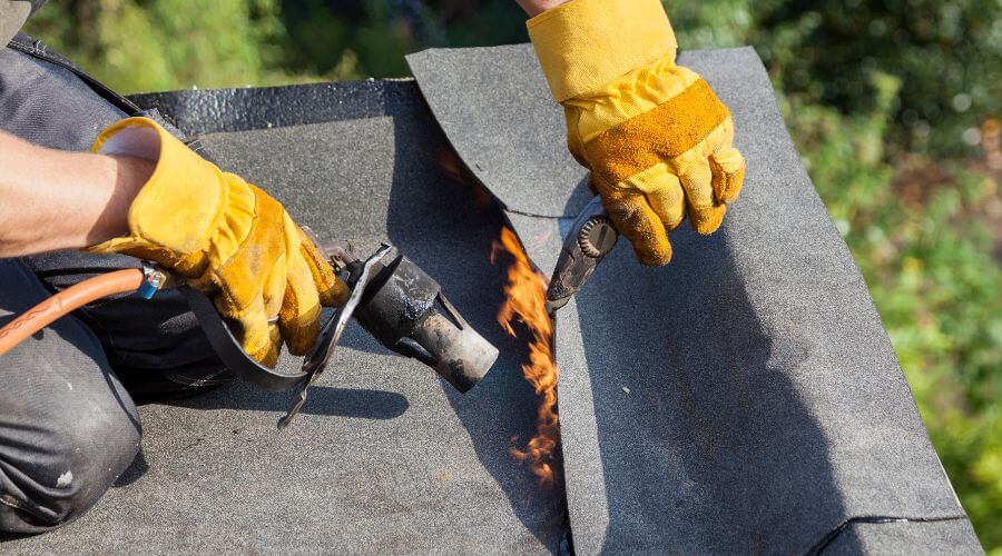 Expert Emergency Roof Repairs services in Athol, KS